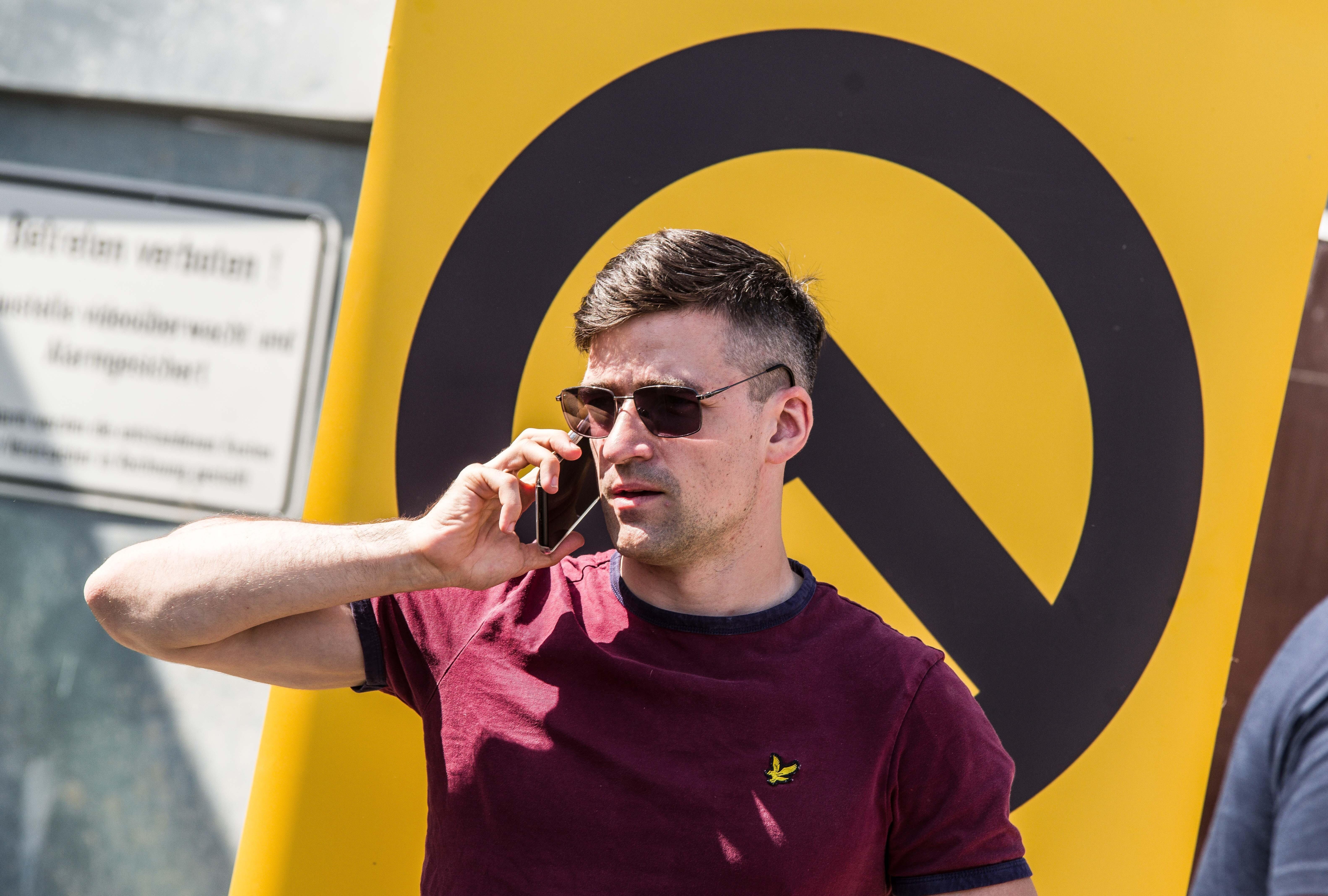 Archivbild (20. Juli 2019 in Halle an der Saale): Martin Sellner, früherer Kopf der Identitären Bewegung. 