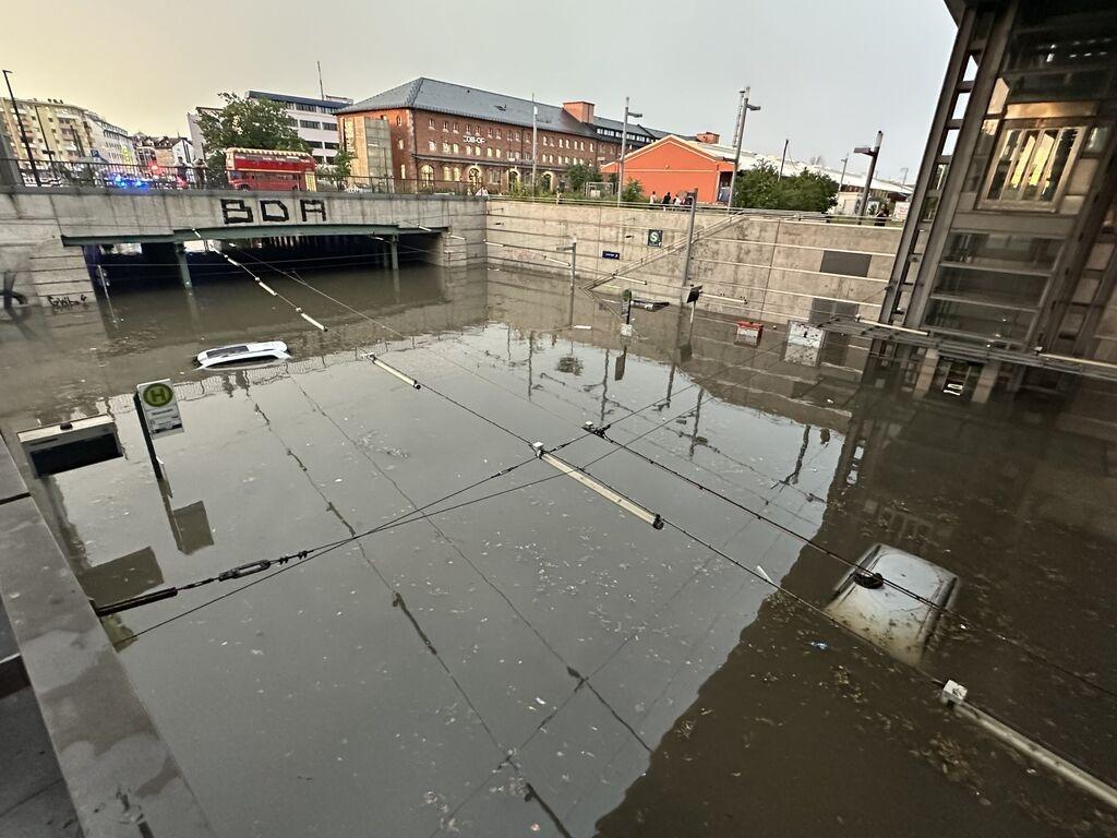 Schwere Unwetter In Nürnberg: "Hier Geht Es Drunter Und Drüber" | BR24