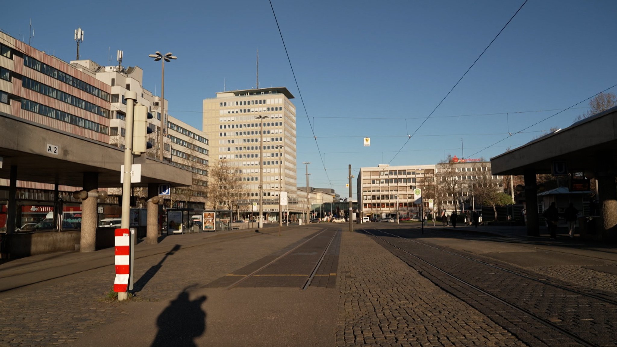 In Nürnberg blieben Straßenbahnen und U-Bahnen am Morgen in den Depots. Die Busse fuhren nur nach Notfahrplan.
