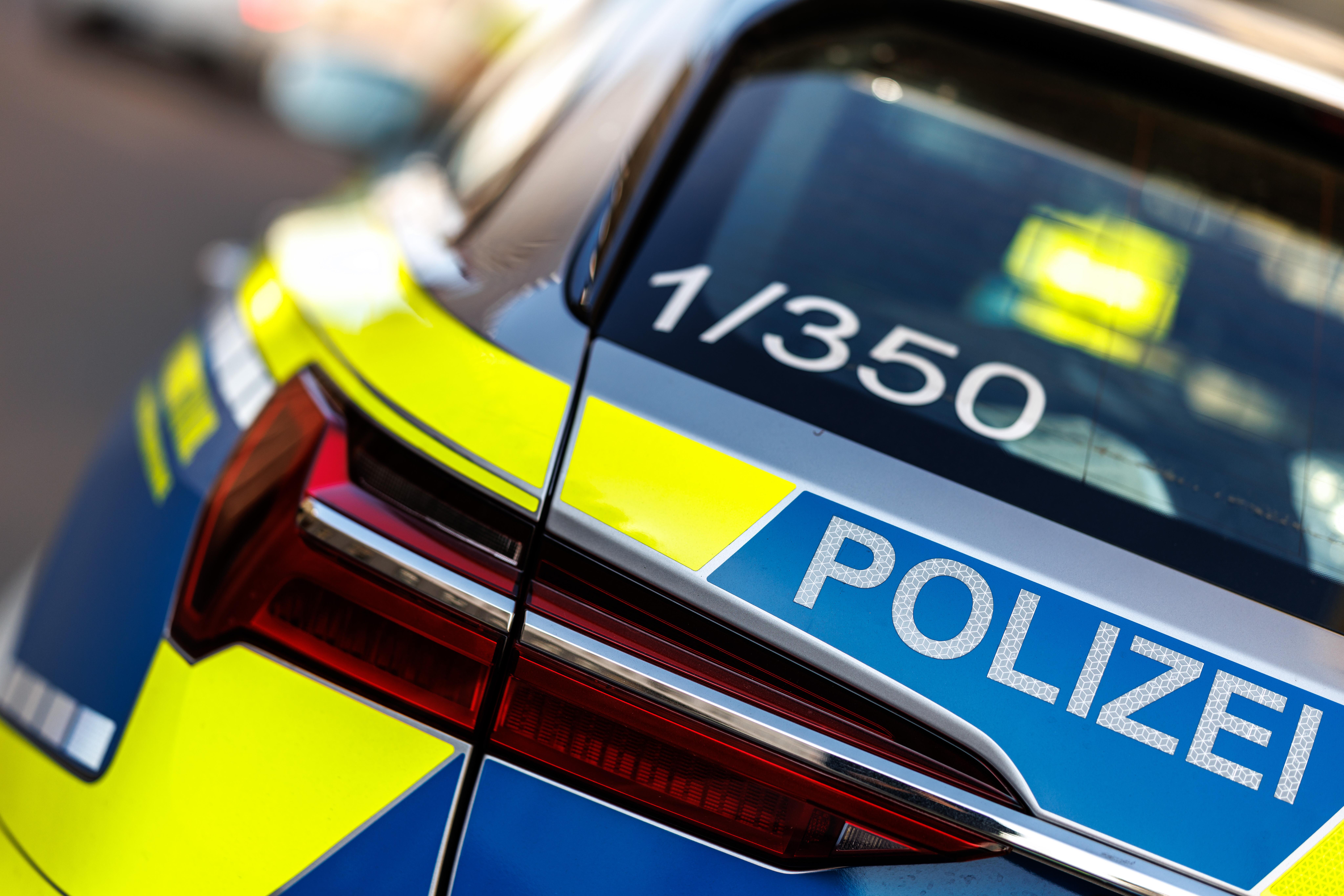 Streifenwagen in Karlsruhe (Symbolbild)