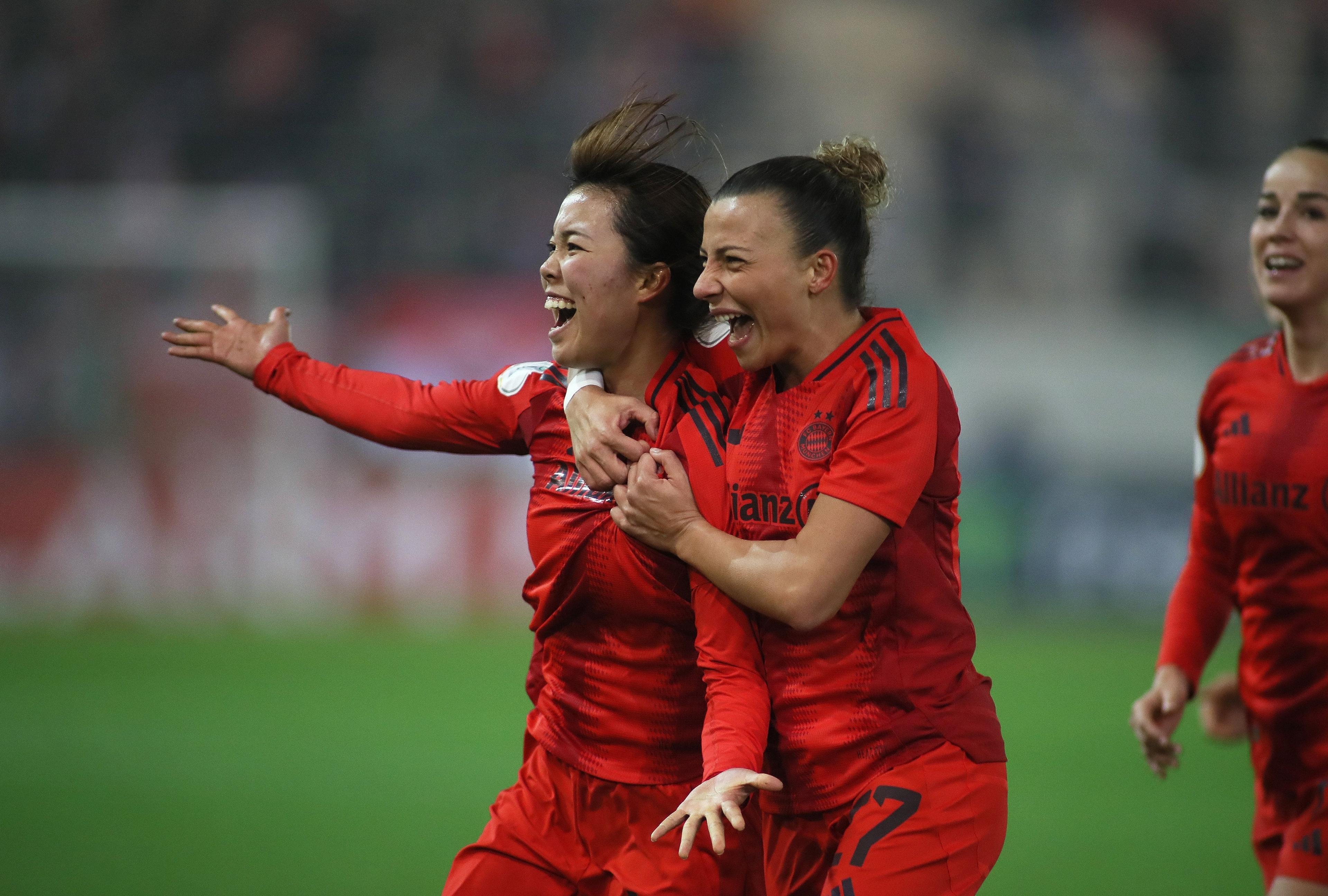 Jubel nach dem Sieg im DFB-Pokal gegen Frankfurt