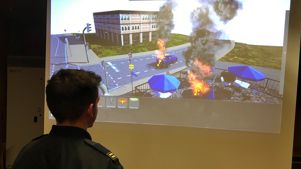 In der Simulation wird zum Beispiel ein brennendes Auto dargestellt