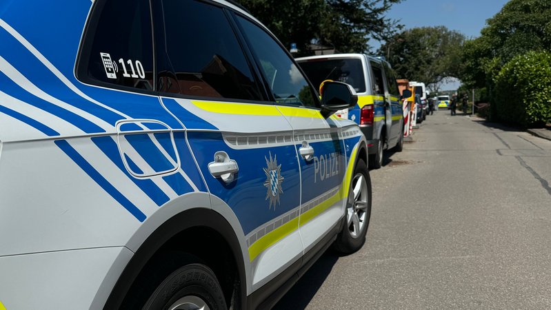 Streifenwagen der Polizei im Einsatz. | Bild: BR/Steffen Armbruster Streifenwagen der Polizei im Einsatz.