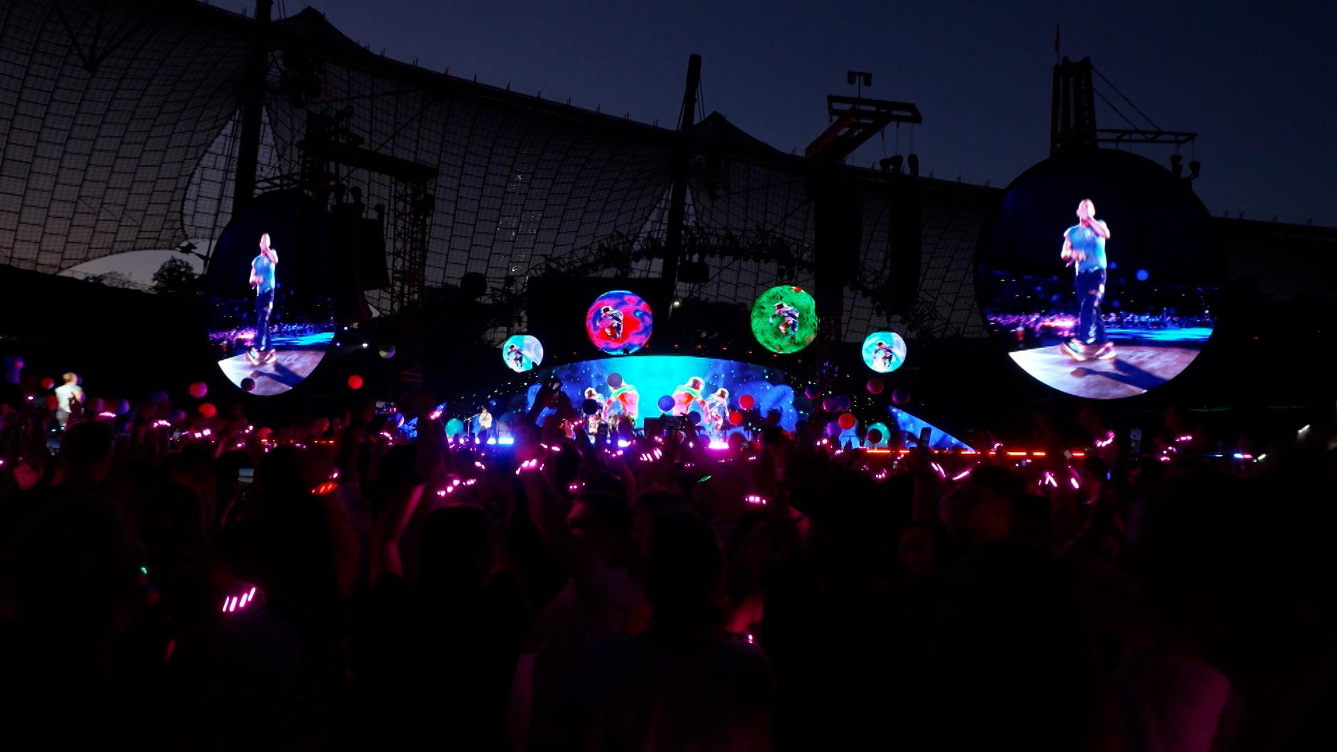 Coldplay spielt das erste von drei Konzerten im Plympiastadion