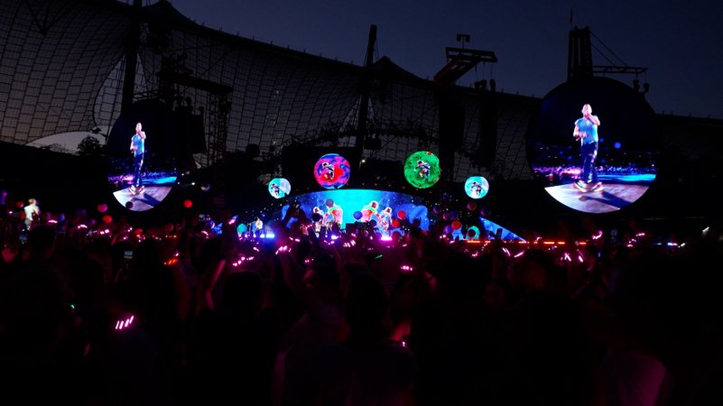 Coldplay spielt das erste von drei Konzerten im Plympiastadion | Bild: Bayerischer Rundfunk 2024 Coldplay spielt das erste von drei Konzerten im Plympiastadion