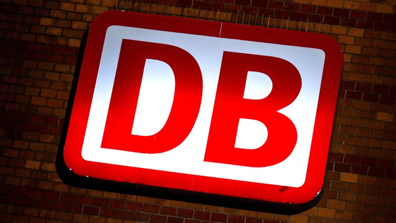 Das Logo der Deutschen Bahn DB.