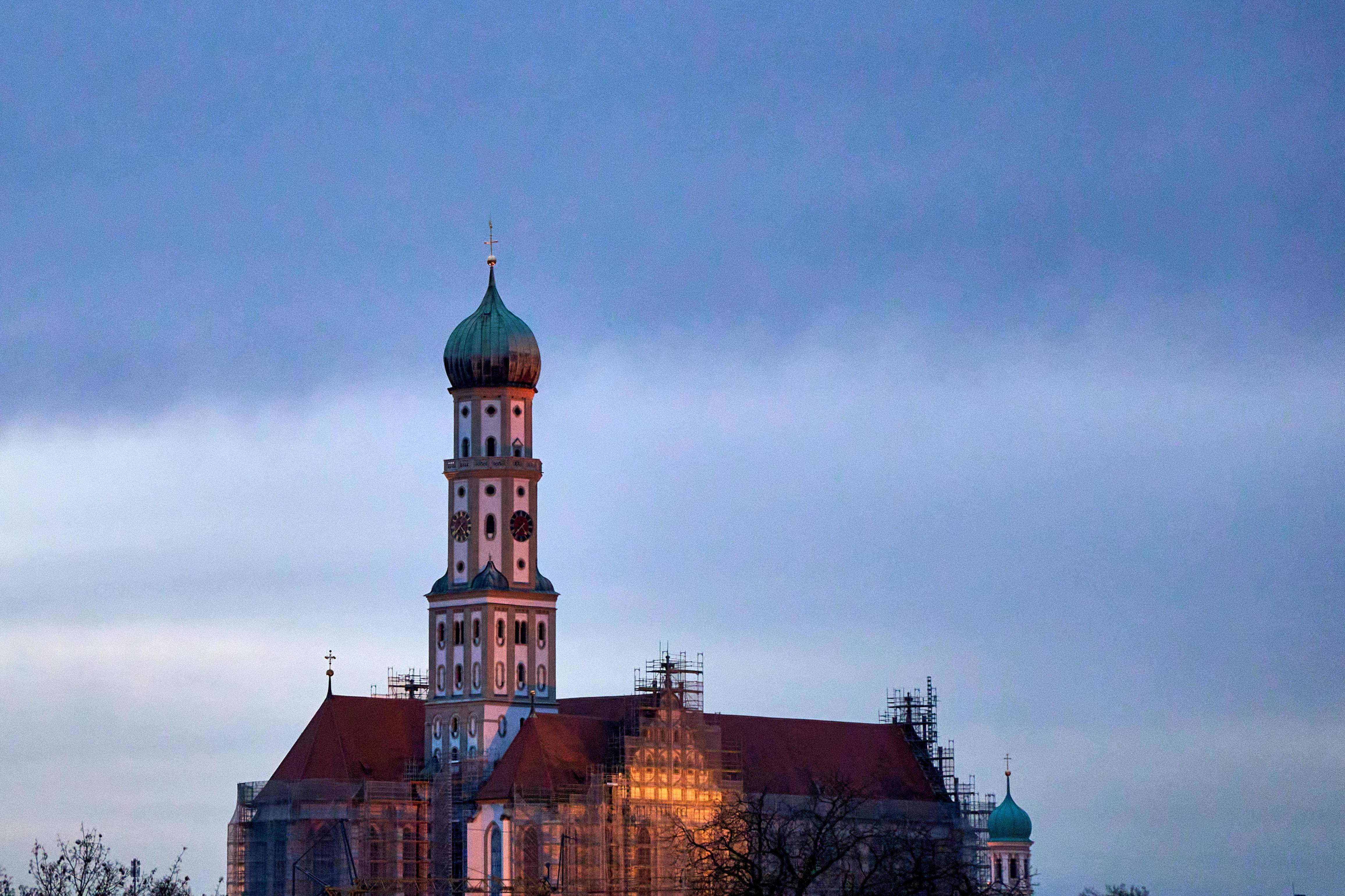 Symbolbild: Die Basilika St. Ulrich und Afra in Augsburg