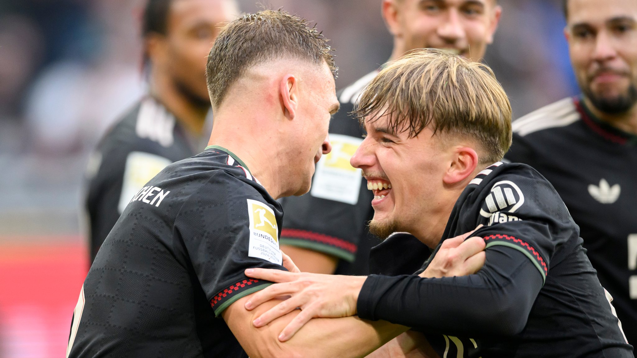 Lennart Karl und Joshua Kimmich | Bild: picture-alliance/dpa Lennart Karl und Joshua Kimmich