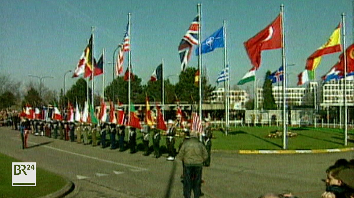 Flaggen der Nato-Staaten