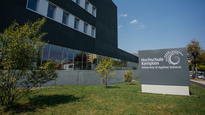 Außenansicht Hochschule Kempten | Bild: BR/Julia Müller Außenansicht Hochschule Kempten