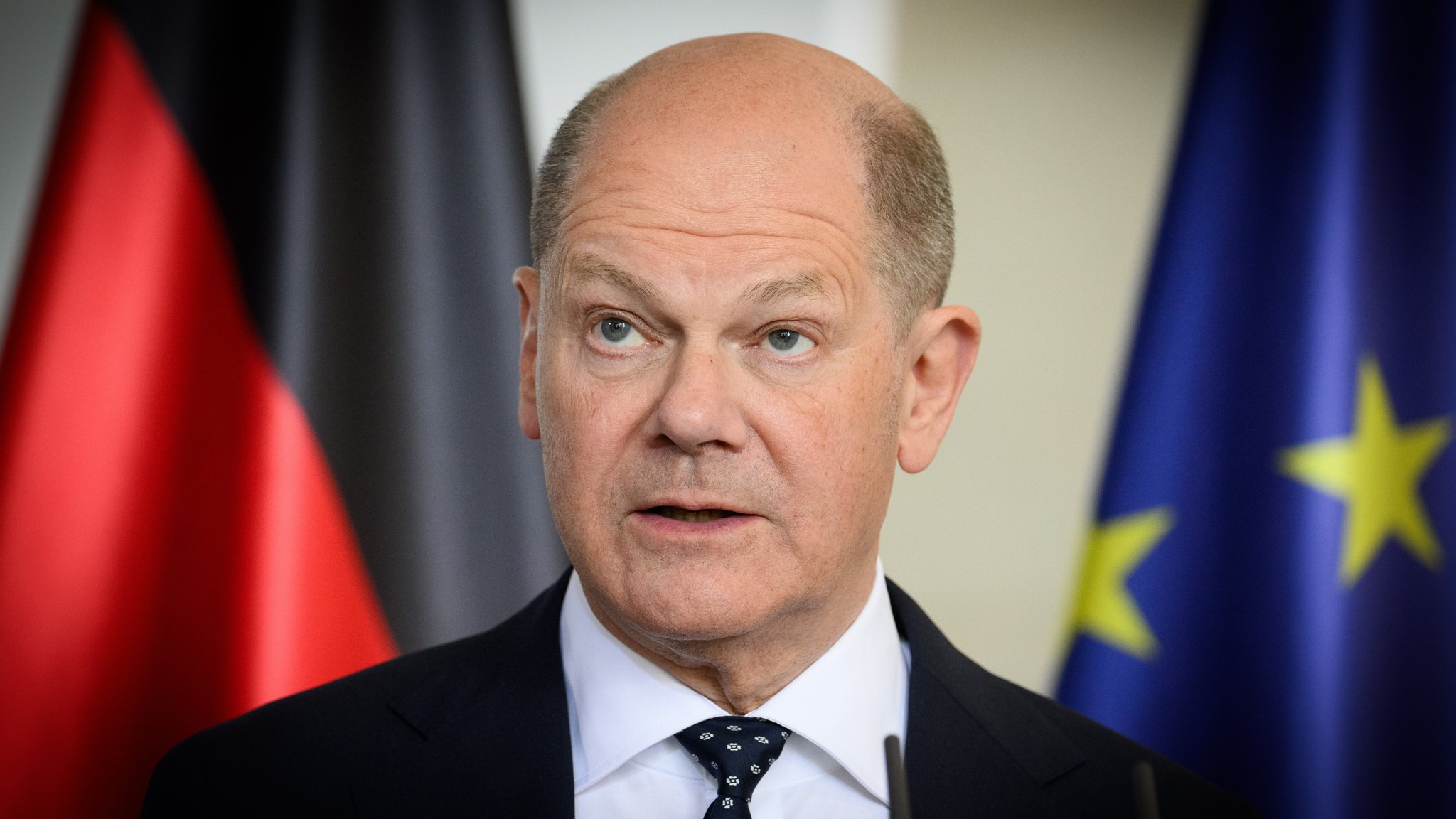 Scholz: "Wählen gehen" ist Antwort auf Angriffe gegen Politiker