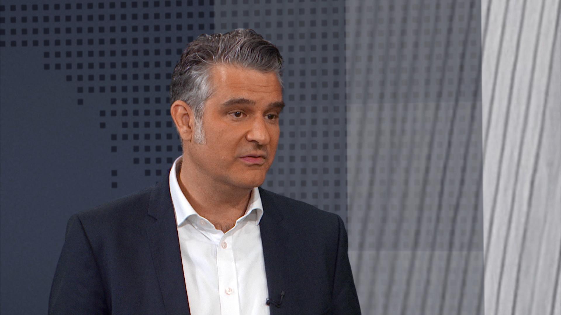 BayWa will Arbeitsplätze abbauen: Gespräch mit BR-Wirtschaftsexperte Arne Meyer-Fünffinger