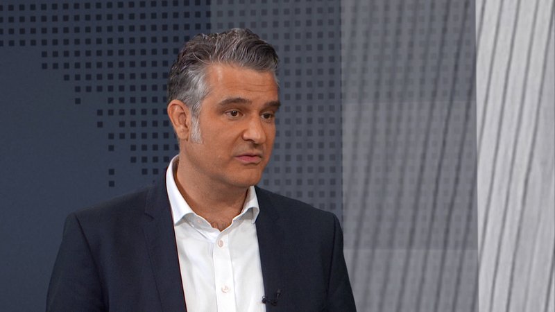 BayWa will Arbeitsplätze abbauen: Gespräch mit BR-Wirtschaftsexperte Arne Meyer-Fünffinger | Bild: BR BayWa will Arbeitsplätze abbauen: Gespräch mit BR-Wirtschaftsexperte Arne Meyer-Fünffinger