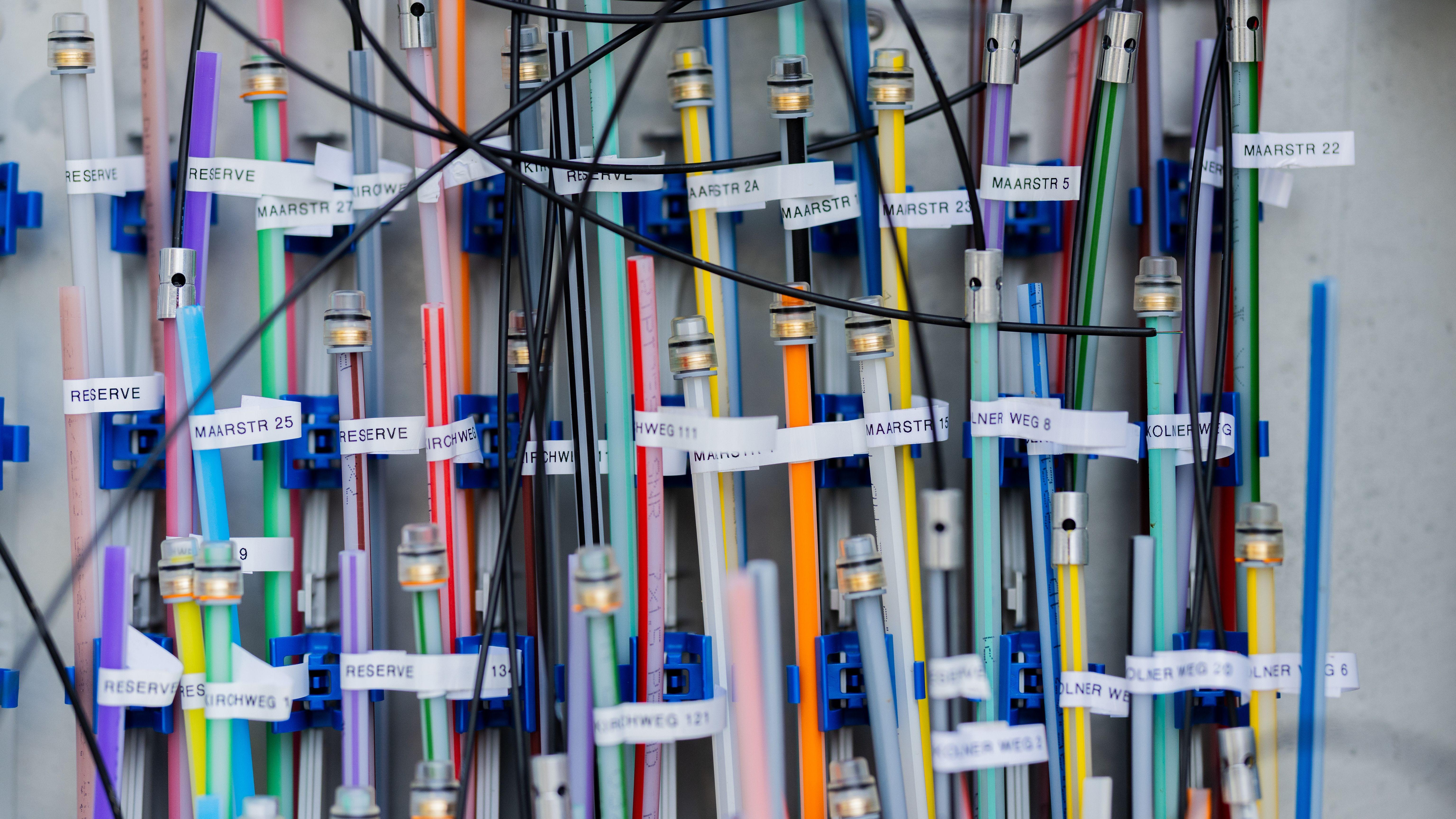 Viele wollen kein Glasfaser, auch wenn es schon da wäre. Das kann zum Problem in der Zukunft werden.