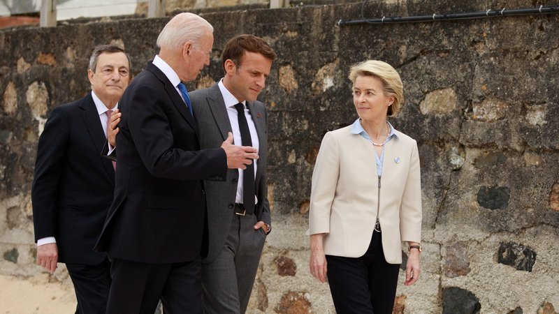 Italiens Ministerpräsident Draghi, US-Präsident Biden, Frankreichs Präsident Macron und EU-Kommissionspräsidentin von der Leyen in Cornwall. 