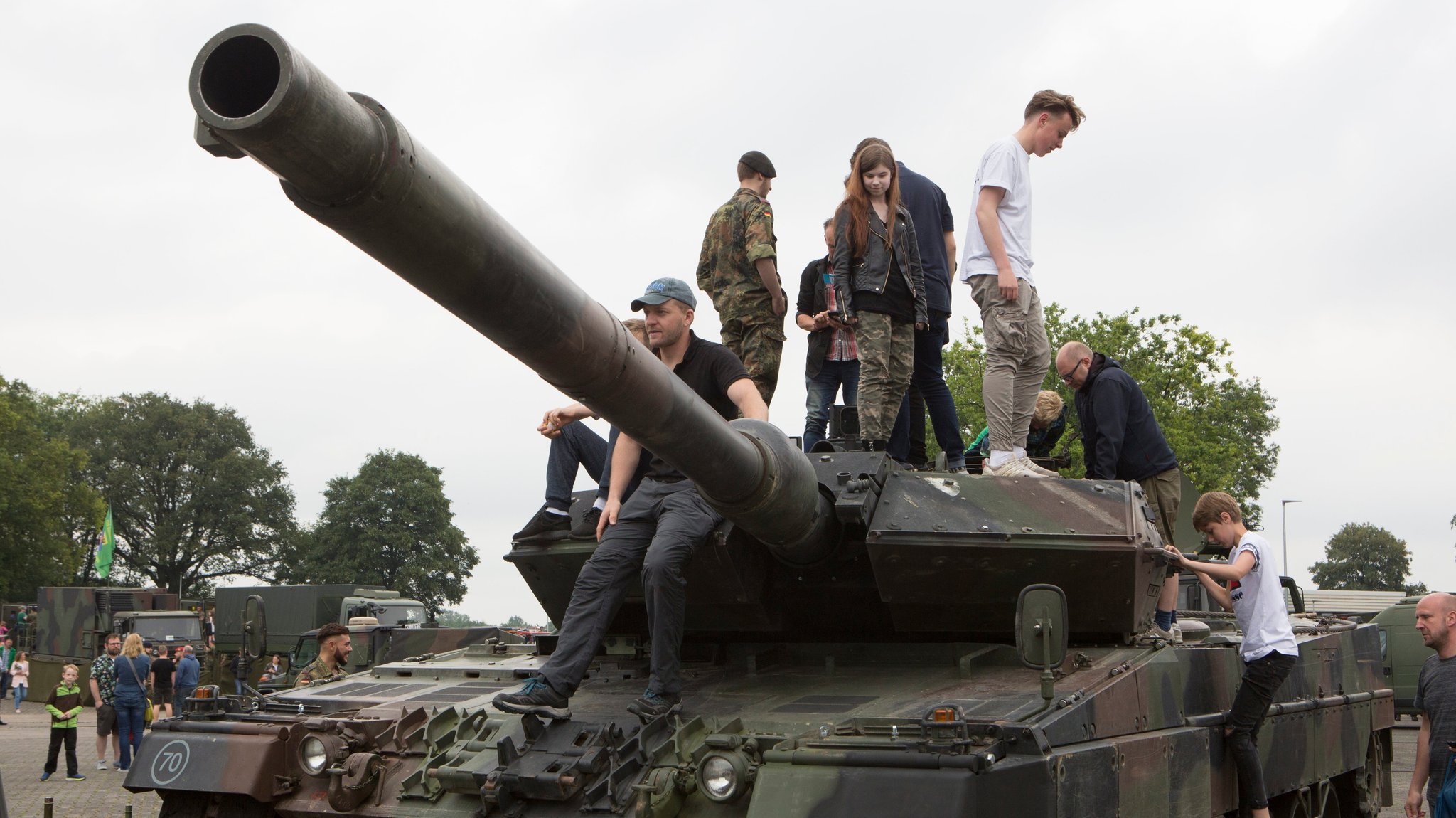 Wie viel Werbung soll oder darf die Bundeswehr bei Jugendlichen machen? Tag der offenen Tür bei der Bundeswehr in Münster 2019. 