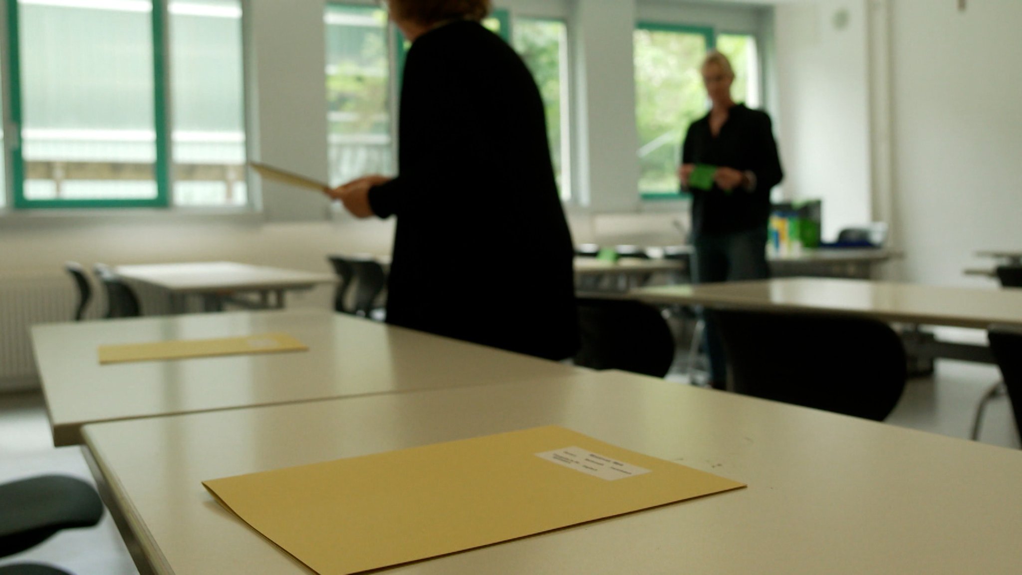 Rund 29.000 Schülerinnen und Schüler treten an - sie sind der erste neue G9-Jahrgang.