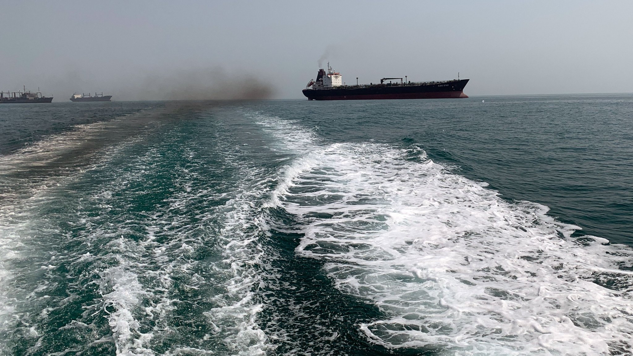 (Archivbild): Iranische Öl- und Frachtschiffe im Persischen Golf vor der vor der Straße von Hormus.