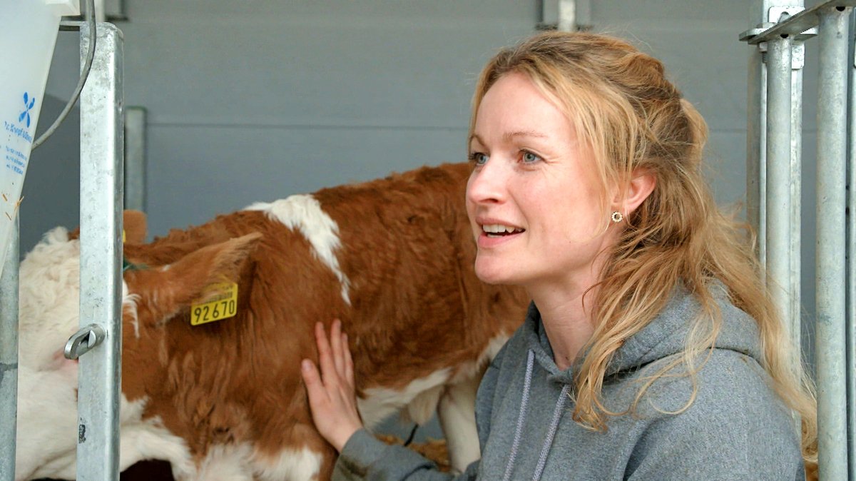 Von Geburtshilfe bis Klauenpflege: Herdenmanagerin im Kuhstall