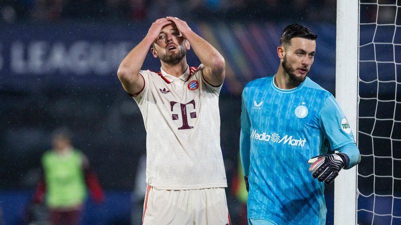 Harry Kane (links) verzweifelt an Justin Bijlow | Bild: dpa/pa Harry Kane (links) verzweifelt an Justin Bijlow