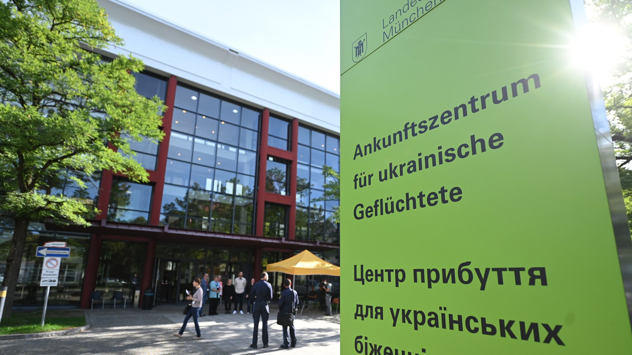 Archivbild: Ukraine-Ankunftszentrum im ehemaligen Goethe-Institut in der Dachauerstraße in München.