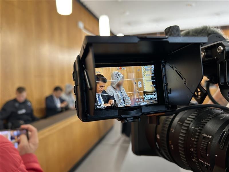 Der Angeklagte im Prozess um die Messerattacke in Aschaffenburg.