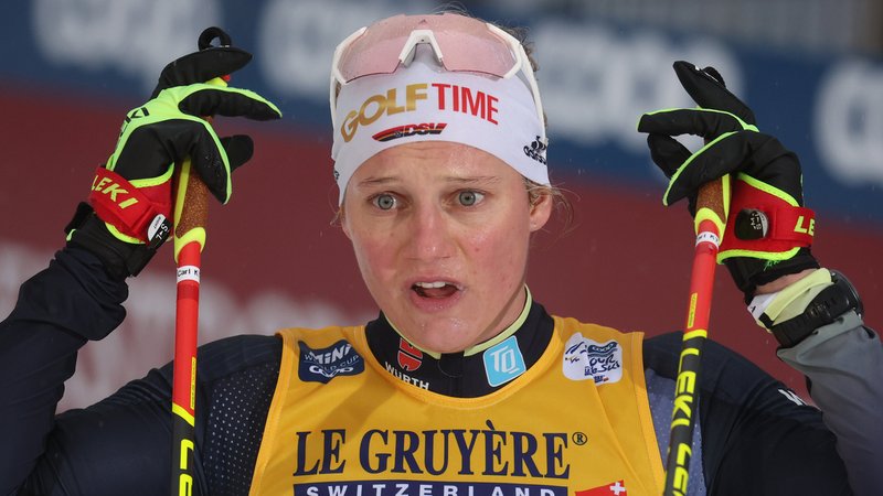 ARCHIV - 03.01.2023, Bayern, Oberstdorf: Ski nordisch/Langlauf: Weltcup, Tour de Ski , 10 km klassisch, Frauen. Victoria Carl aus Deutschland steht im Ziel. In Toblach wurde sie zweimal Zweite. Victoria Carl wartet auf das Urteil in ihrem Dopingfall. | Bild: dpa-Bildfunk/Karl-Josef Hildenbrand ARCHIV - 03.01.2023, Bayern, Oberstdorf: Ski nordisch/Langlauf: Weltcup, Tour de Ski , 10 km klassisch, Frauen. Victoria Carl aus Deutschland steht im Ziel. In Toblach wurde sie zweimal Zweite. Victoria Carl wartet auf das Urteil in ihrem Dopingfall.
