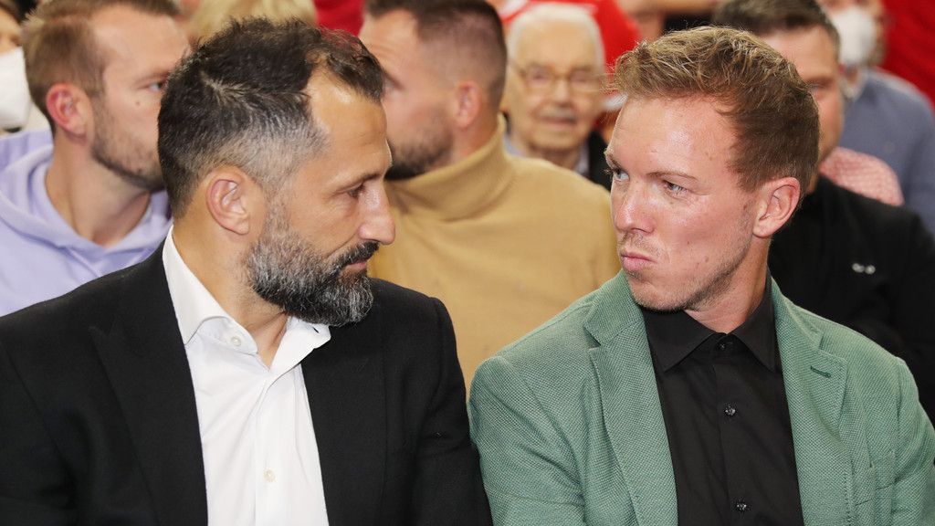 Sportvorstand Hasan Salihamidzic (l.) und Julian Nagelsmann