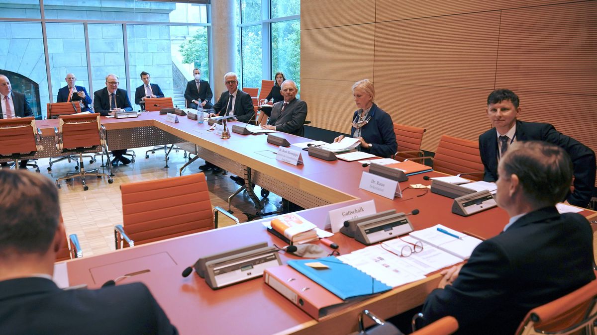 Fall Wirecard Glaubiger Fordern 12 5 Milliarden Euro Br24