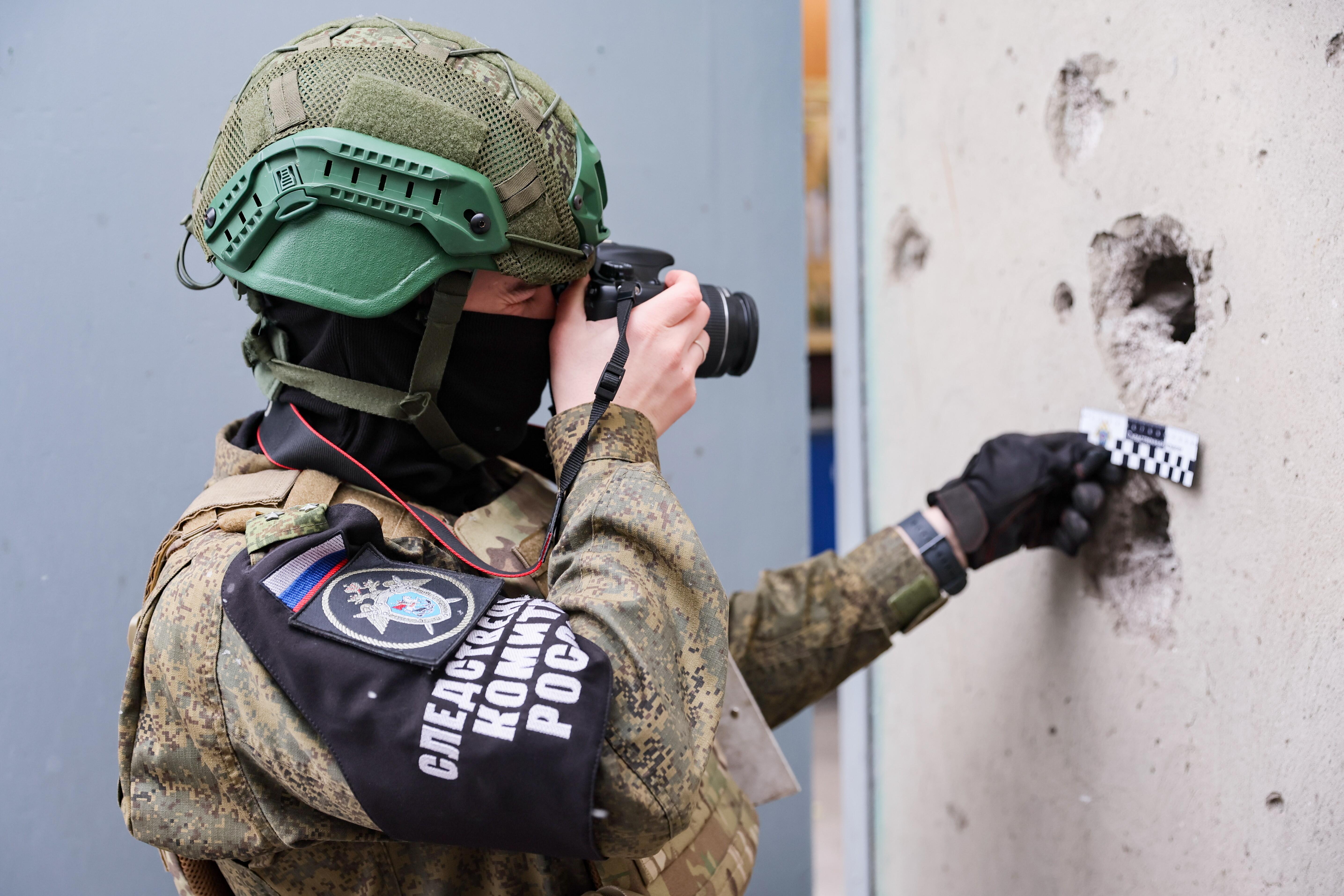 Am 10. Januar bei einer Überprüfung von Schäden an einer beschossenen Autowerkstatt in Makejewka