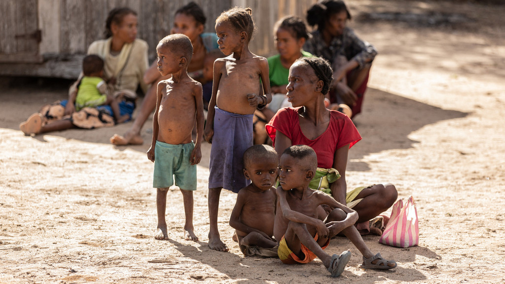 Hungernde Kinder in Afrika (Archivbild)