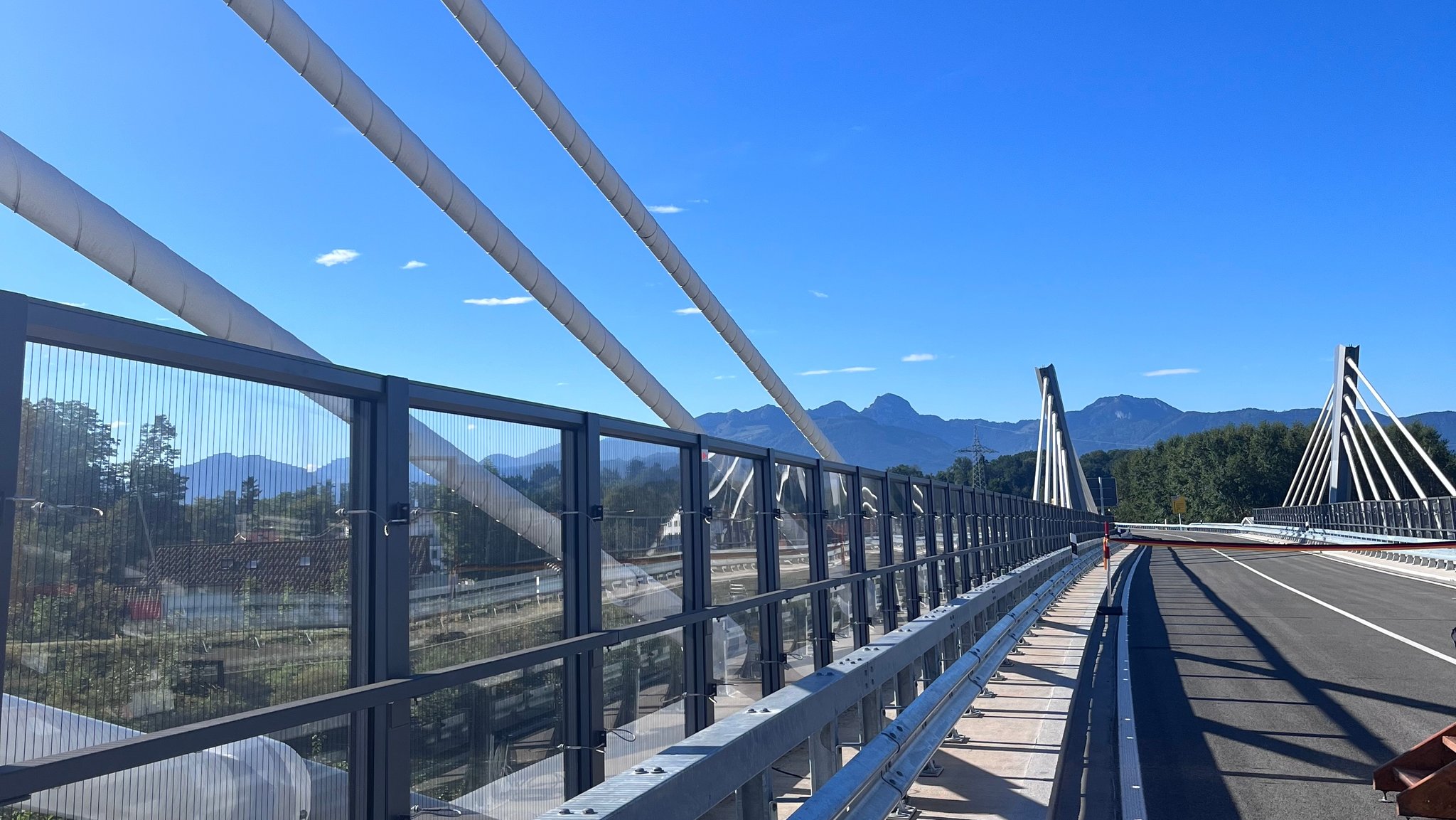 Söder bezeichnet die Brücke als "Golden Gate Bridge Bayerns"