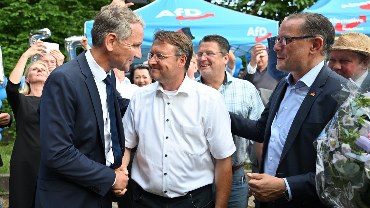 Mit der Wahl Robert Sesselmanns zum Landrat von Sonneberg gewinnt die AfD in Thüringen zum ersten Mal ein kommunales Spitzenamt.