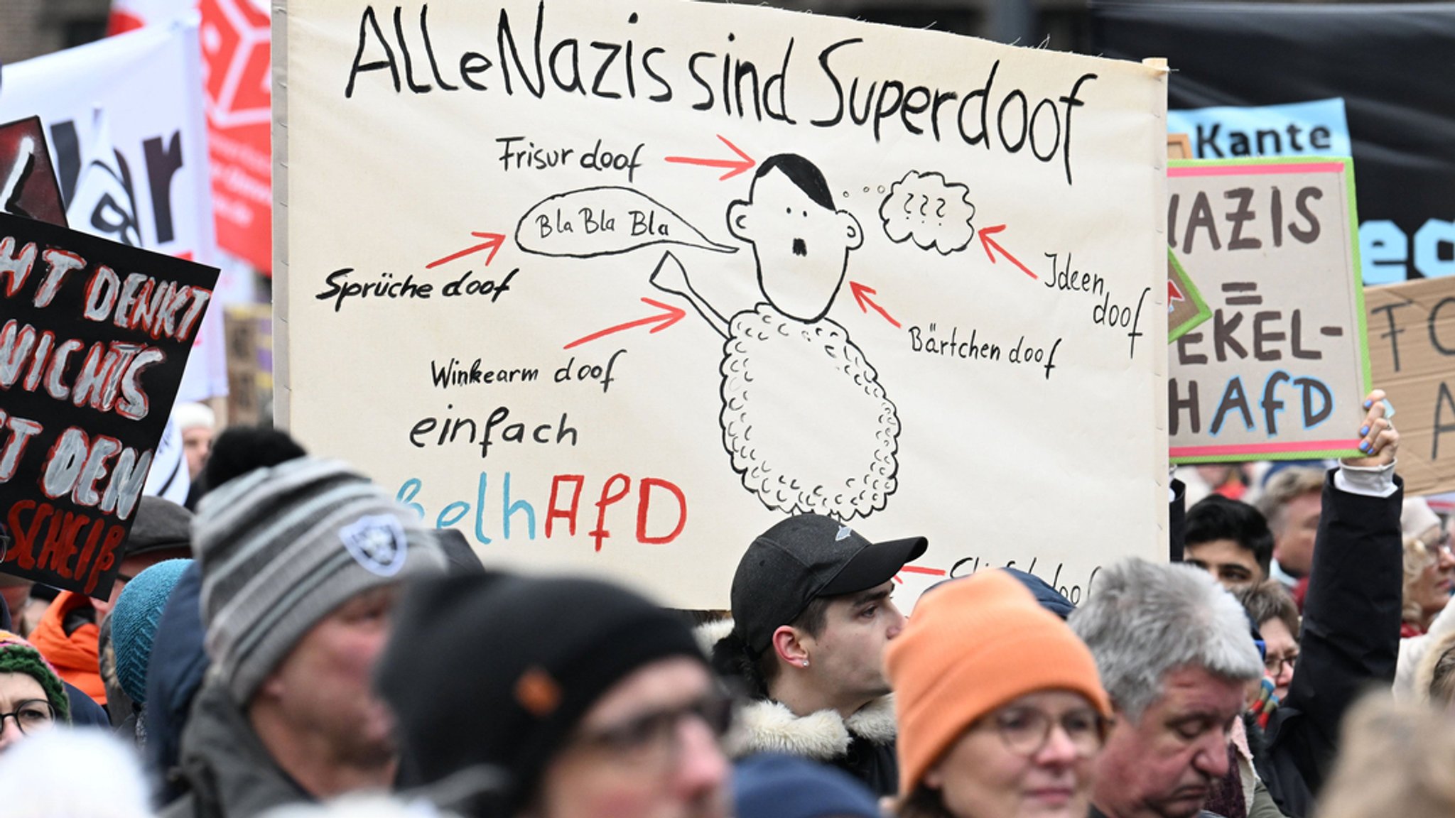 Demos gegen Rechtsextremismus: "Außergewöhnliche" Dynamik