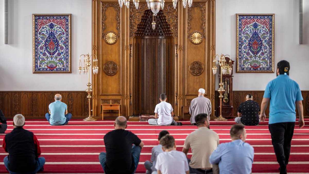 Moscheen und Gemeinden: Wie sind Muslime in Bayern organisiert?