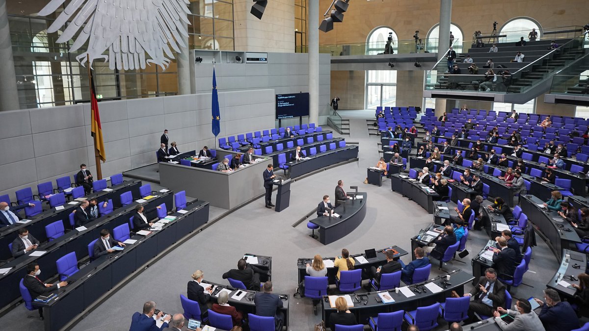 17.3.2022: Gesundheitsminister Karl Lauterbach (SPD) spricht im Bundestag zur Impfpflicht.
