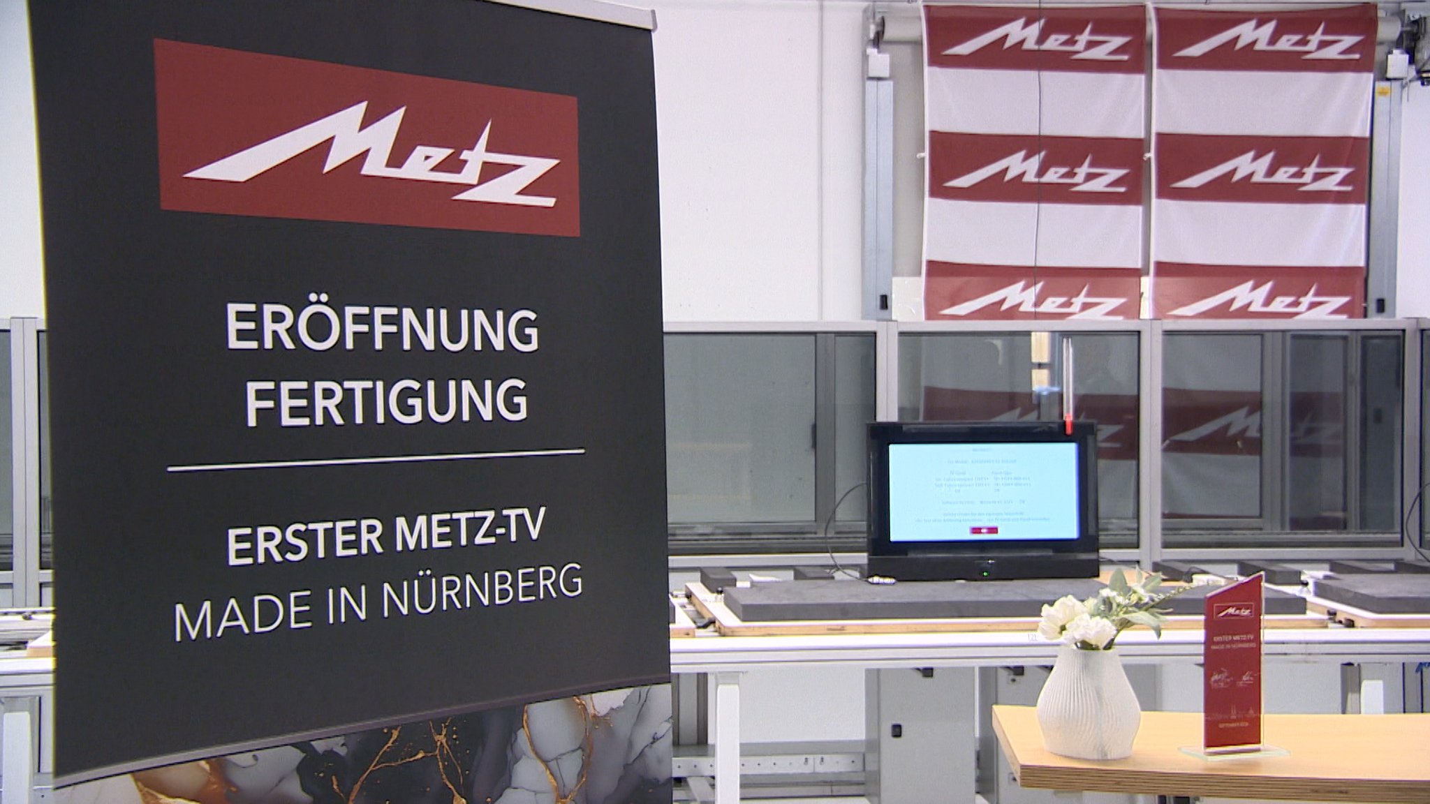 Der fränkische Hersteller Metz ist einer der wenigen, der noch Fernsehgeräte in Deutschland herstellt. Zwar verlässt Metz seinen bisherigen Stammsitz in Zirndorf, zieht aber nur wenige Kilometer weiter, nach Nürnberg. Ab sofort wird dort produziert.