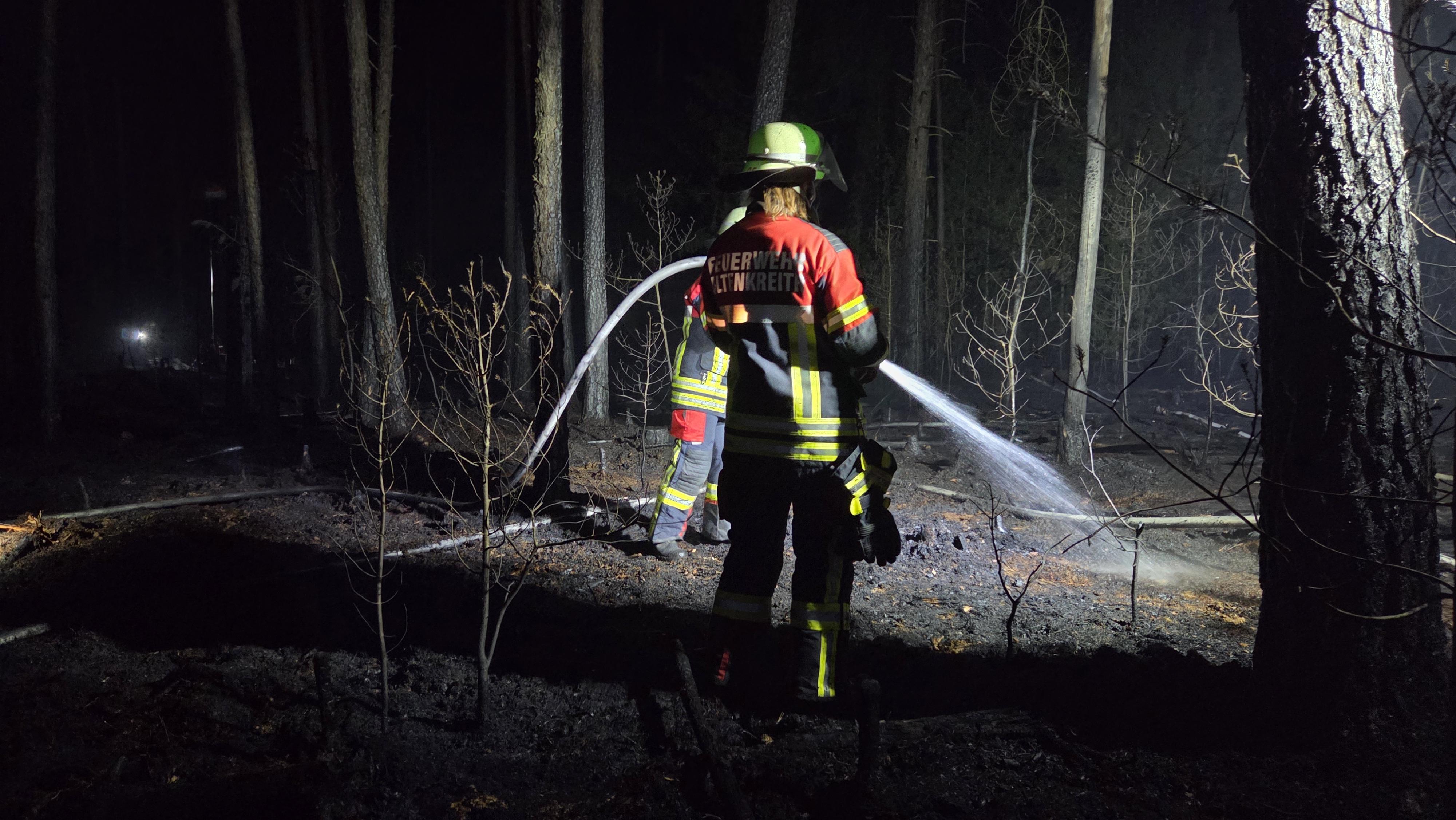 Feuerwehrmann in Neubäu