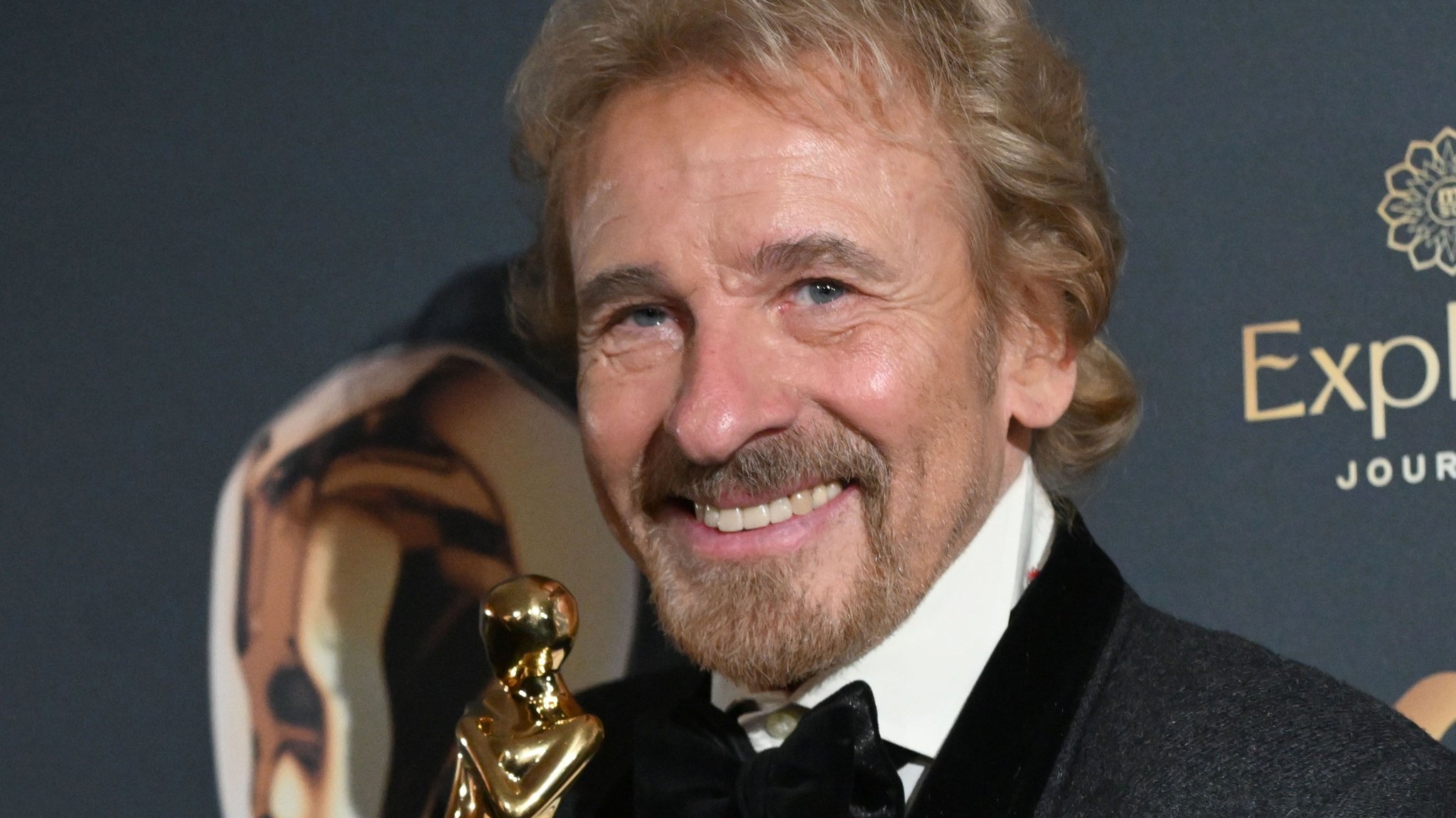 Thomas Gottschalk mit der Swarovski KristallROMY nach der Preisverleihung der österreichischen Film- und Fernsehpreise "Romy" am vergangenen Freitag..