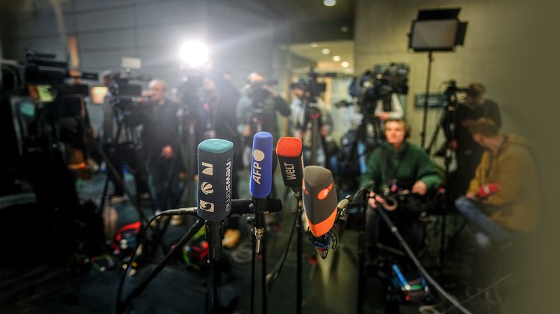 Die Sondierungsgespräche zwischen Union und SPD haben begonnen. | Bild: Bayerischer Rundfunk 2025 Die Sondierungsgespräche zwischen Union und SPD haben begonnen.