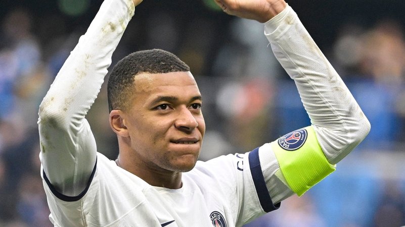 Kylian Mbappé von Paris Saint-Germain jubelt nach einem Sieg | Bild: dpa-Bildfunk/Damien Meyer Kylian Mbappé von Paris Saint-Germain jubelt nach einem Sieg