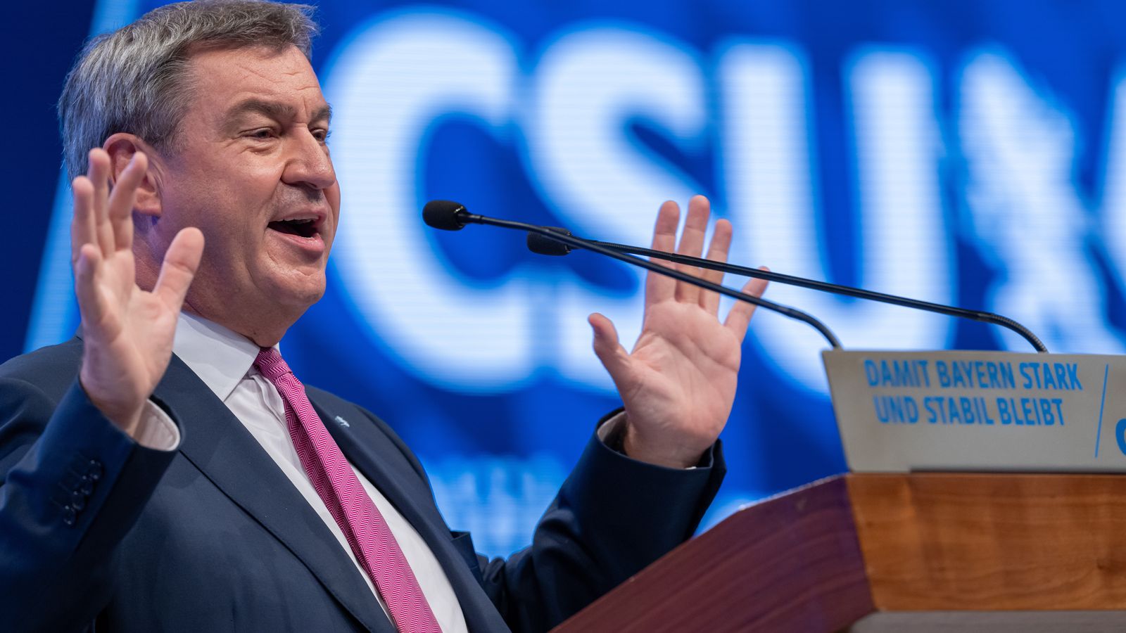 96,5 pour cent : la CSU confirme Söder à la tête du parti