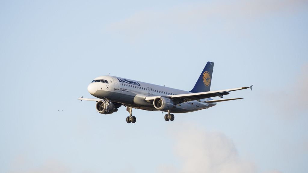 Lufthansa kündigt 1.000 neue innerdeutsche Flüge an BR24