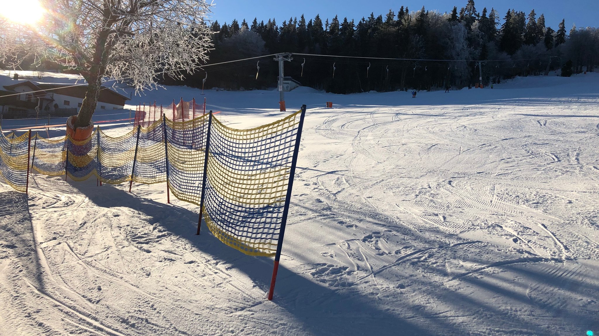 Skilift in der Sonne