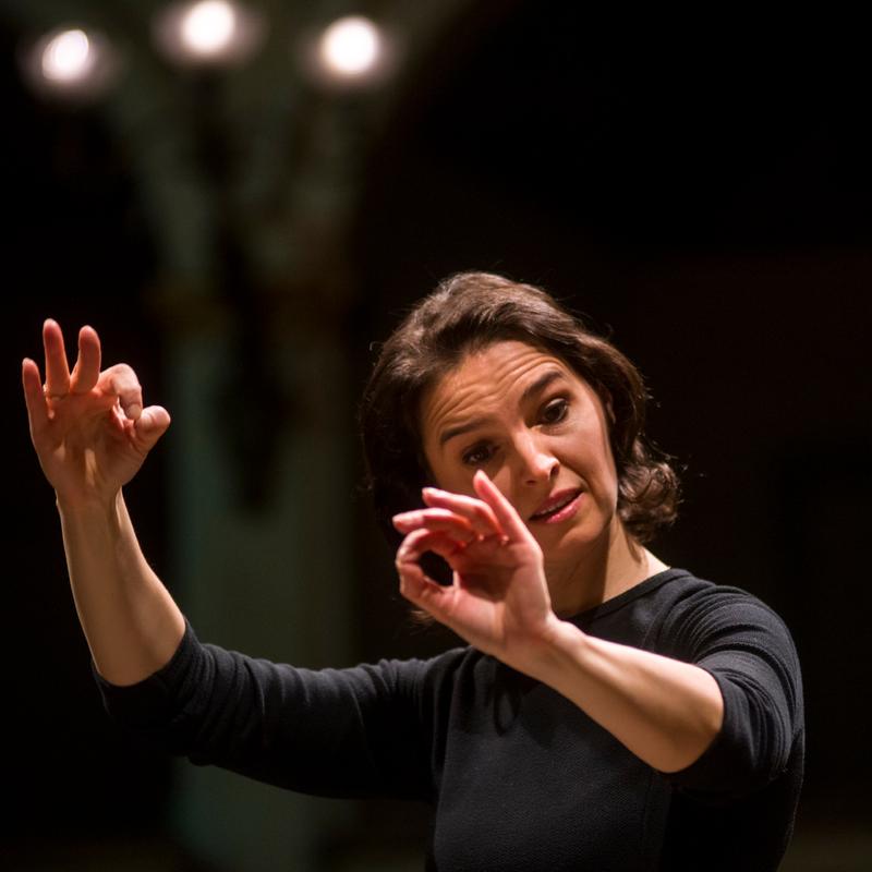 Oksana Lyniv geht mit Ukrainischem Jugendsinfonieorchester auf Tournee