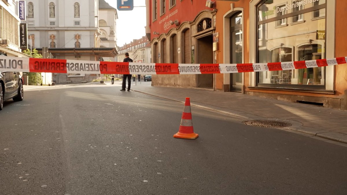 Messerangirff in Würzburg: Ein Toter, zwei Schwerverletzte