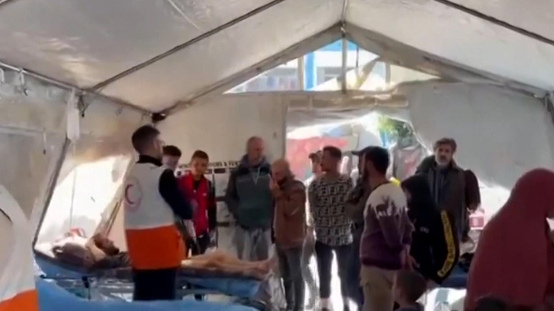 Nach dem tödlichen Vorfall bei einer Hilfslieferung im Gaza-Streifen hat ein Team der UNO mit der Untersuchung der Umstände begonnen. 