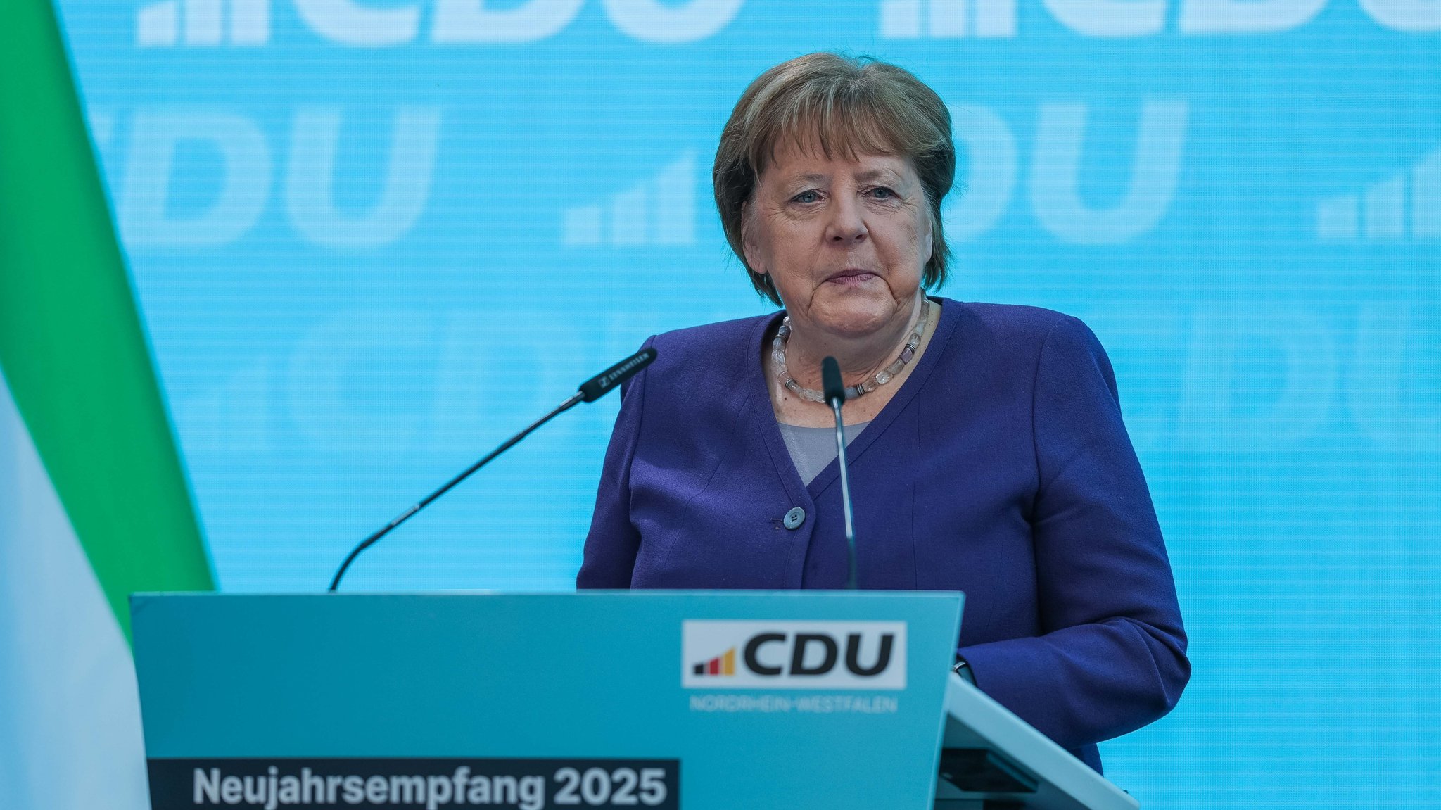 Merkel kritisiert Merz nach AfD-Abstimmung: "Sehenden Auges"