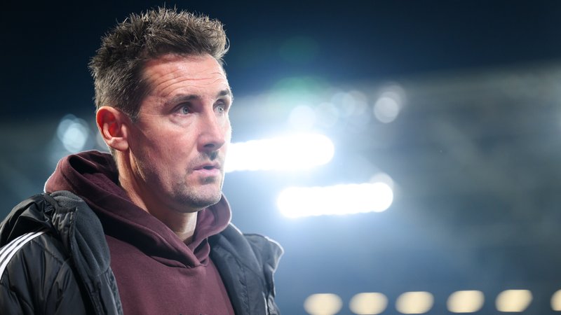 Miroslav Klose hat den 1. FC Nürnberg wieder in die Erfolgsspur geführt. | Bild: picture-alliance / dpa Miroslav Klose hat den 1. FC Nürnberg wieder in die Erfolgsspur geführt.