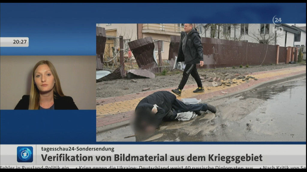 Elisabeth Kagermeier vom #Faktenfuchs erklärt in der Tagesschau24, wie Videos zu den Kriegsgräueln in Butscha auf ihre Echtheit überprüft werden. | Bild: Tagesschau24 Elisabeth Kagermeier vom #Faktenfuchs erklärt in der Tagesschau24, wie Videos zu den Kriegsgräueln in Butscha auf ihre Echtheit überprüft werden.